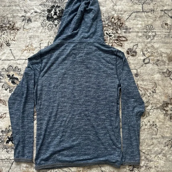 Hollister Heathered Gray Hoodie - Picture 9 of 10